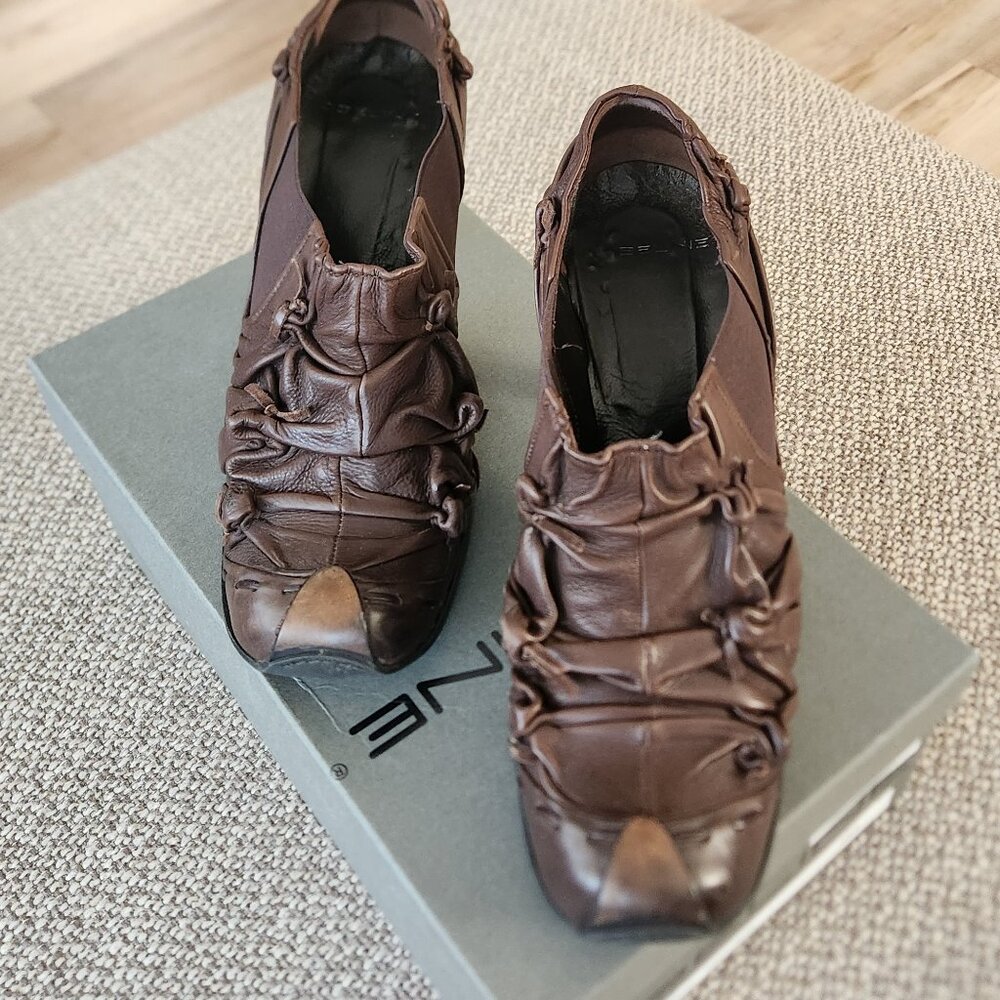 Obeline Shoes Size 38 1/2 (US 8) Leather Made in Italy Unique Design